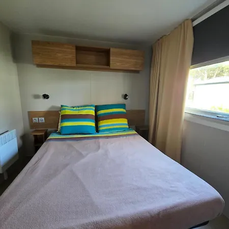 Mobilhome 8 Personnes 3 *