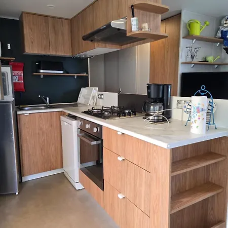 Mobilhome 8 Personnes 3 度假居 *