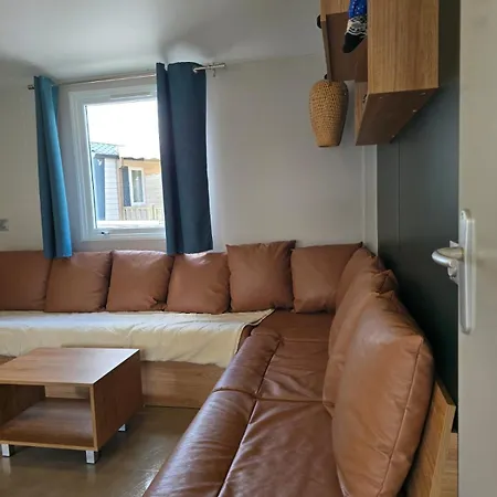 Mobilhome 8 Personnes 3 度假居 *