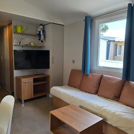 Mobilhome 8 Personnes 3 * 卡内